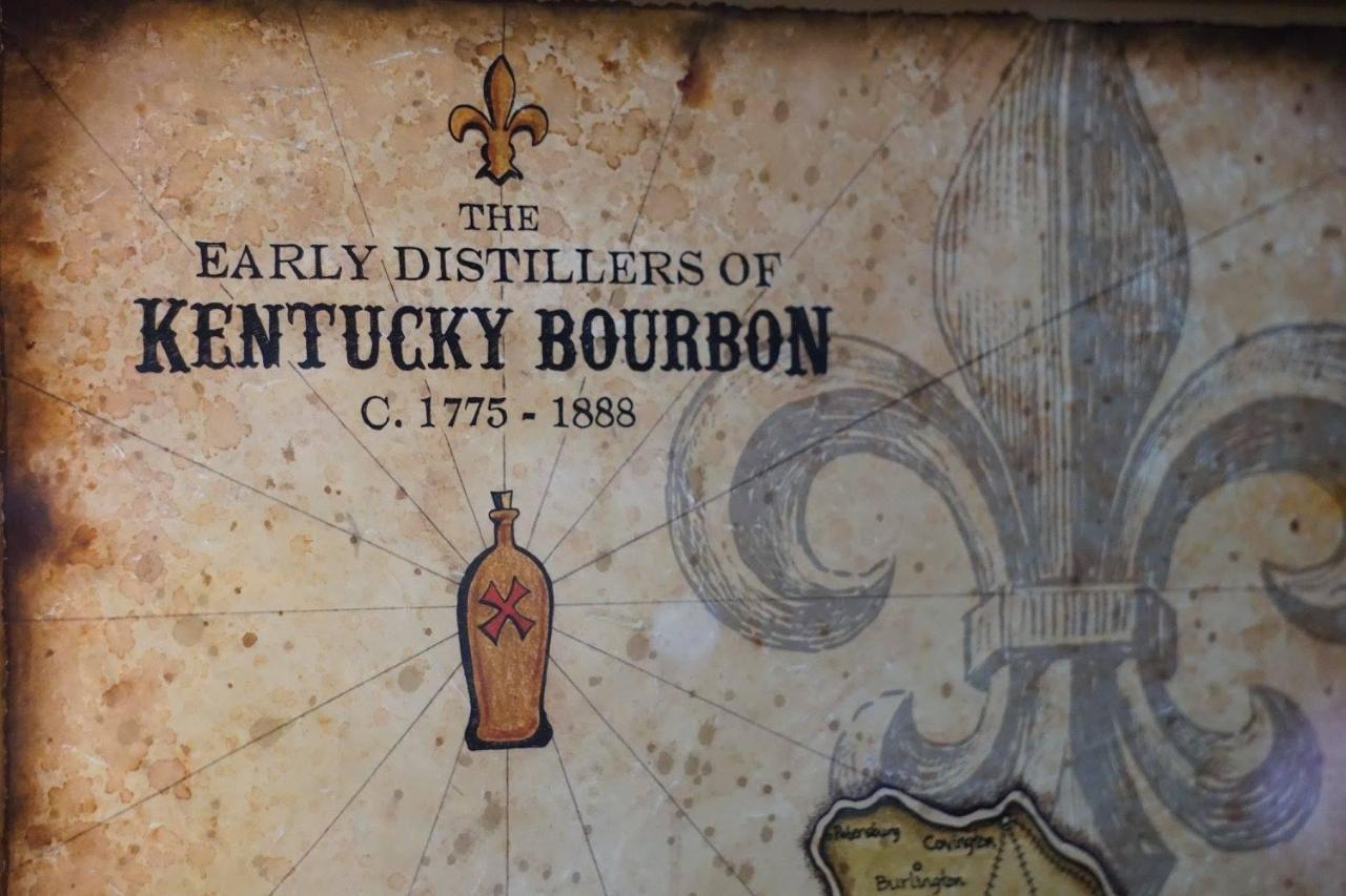 Louisville Bourbon Inn Exterior foto